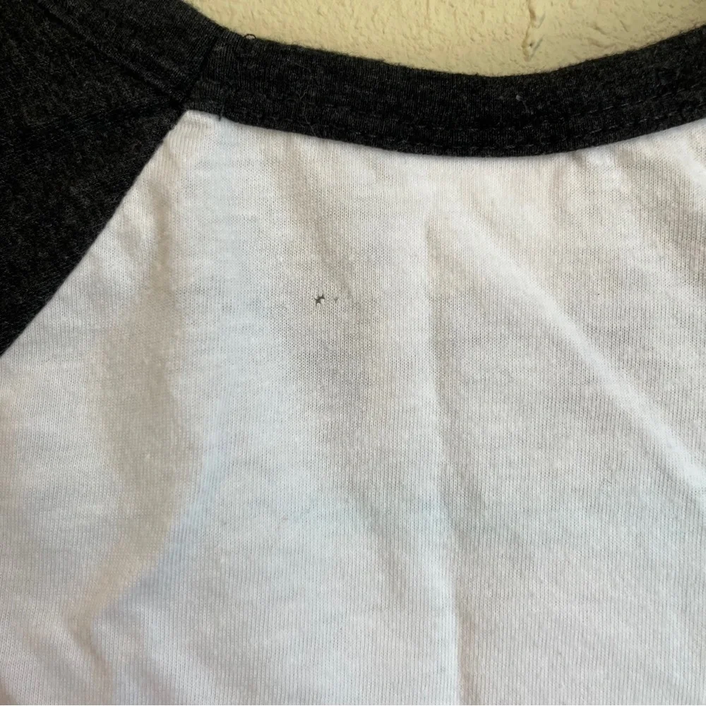 Mickey Christmas raglan tee - Picture 6 of 9